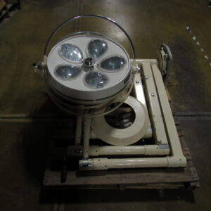 SL08SY0058 - 1 Skytron Nova Model 58 Triple Surgical Light System