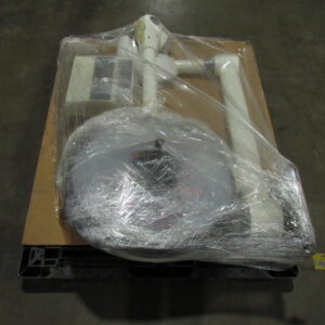 SL09SR2002 - 2 Amsco / Steris Quantum Single Surgical Light System