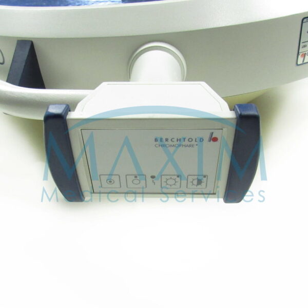 LH01BT6606 - 7 Berchtold Chromophare D660 3-Pole Low-Ceiling Light Head with Cardanic Touch Pad